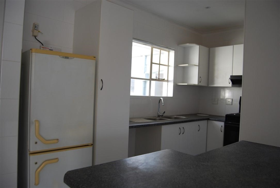 To Let 2 Bedroom Property for Rent in Humewood Eastern Cape